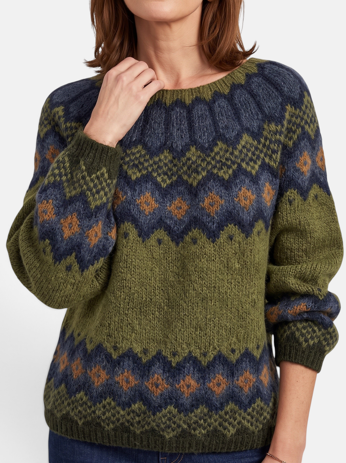 Women's Relaxed-Fit Color-Block Round Neck Pullover Sweater - Detail