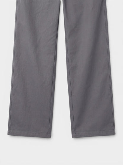 Men's grey 100% cotton casual cargo pants with a loose fit and straight leg.
