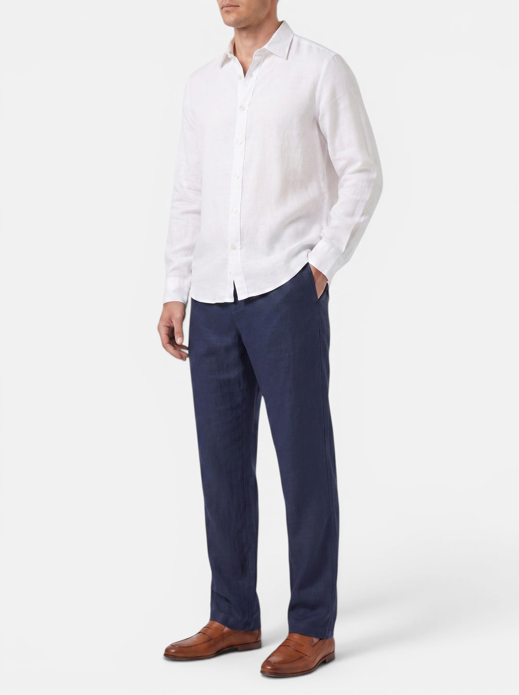 Venatte men's navy blue cotton linen relaxed fit casual pants with elasticated waist and back pocket.