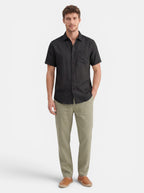 Venatte men's black short-sleeve cotton linen blend casual beach shirt with turn-down collar.
