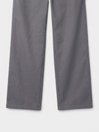 Venatte Men's grey 100% cotton casual cargo pants with a loose fit and straight leg.