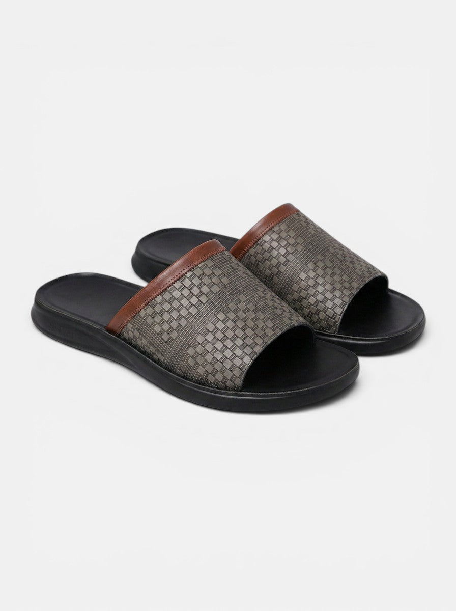 Venatte men's grey woven faux leather slip-on sandals with brown trim and black sole.