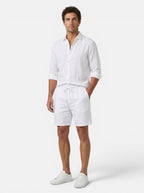 Venatte men's white linen blend shorts with elastic waistband and drawstring. Relaxed fit, breathable fabric.